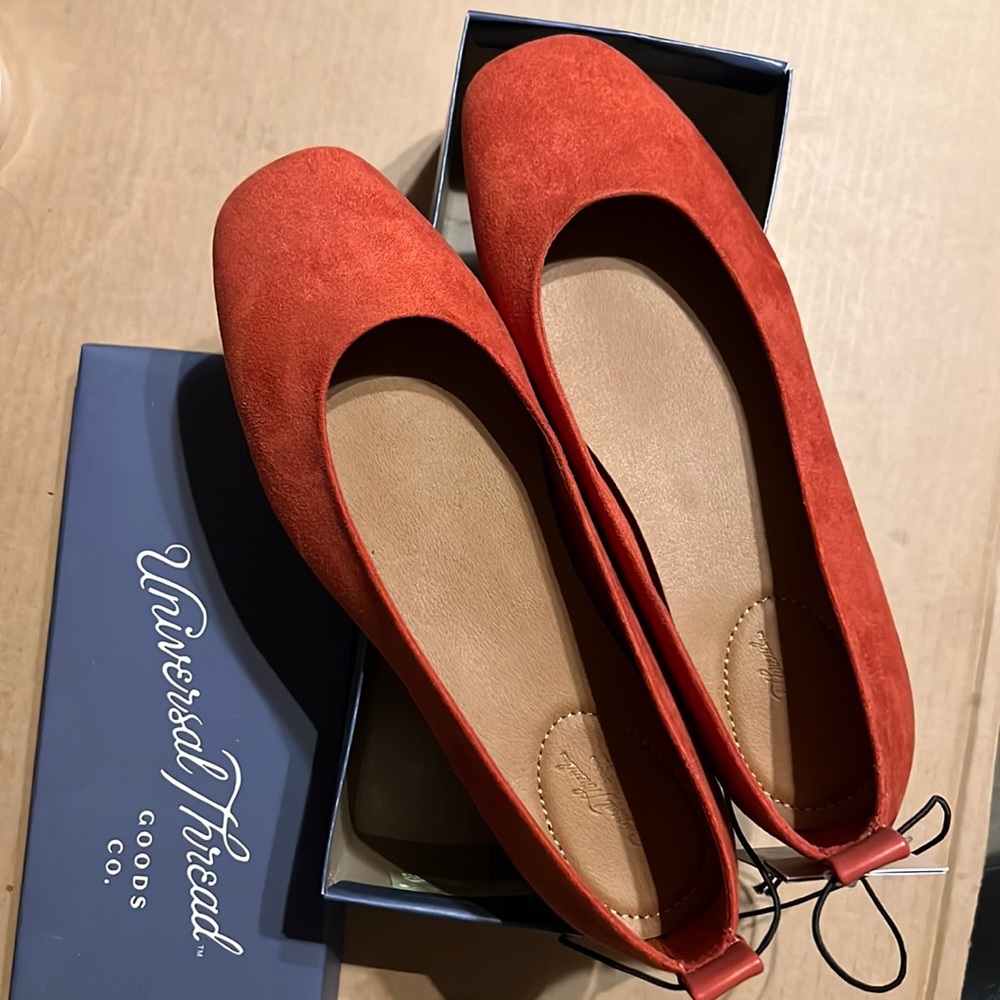 Universal Thread Red Suede Memory Foam Flats (size 7)